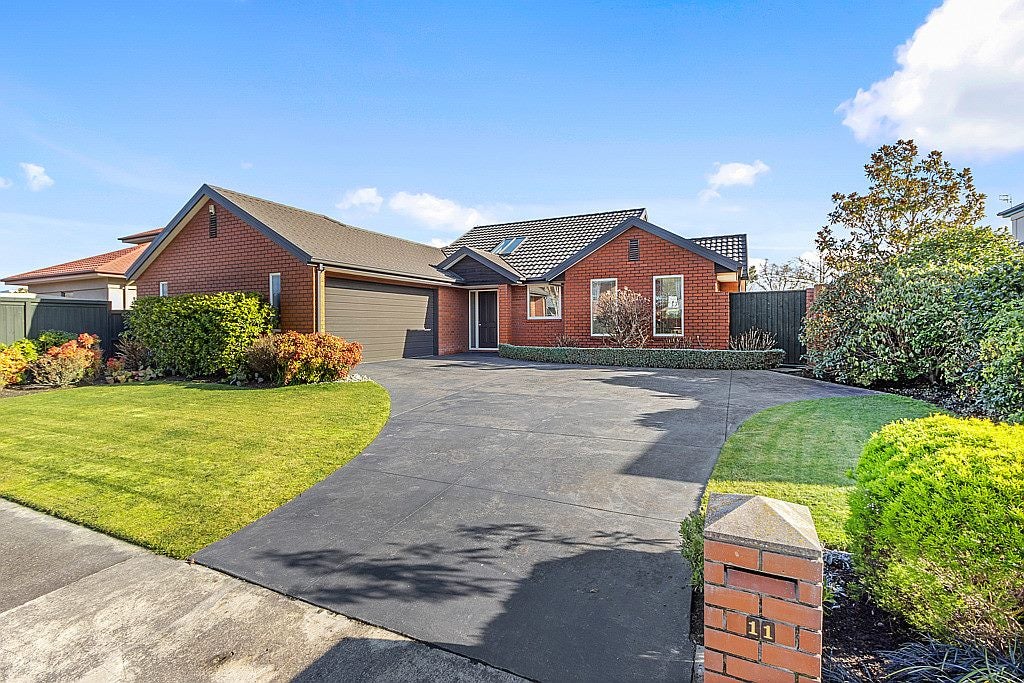 11 Janal Place, Northwood, Christchurch - Carousel 1