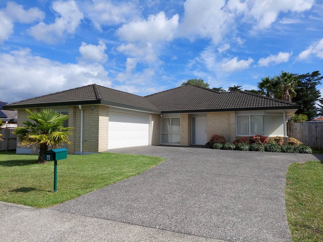 6 Magee Place, East Tamaki Heights, Auckland - Carousel 1