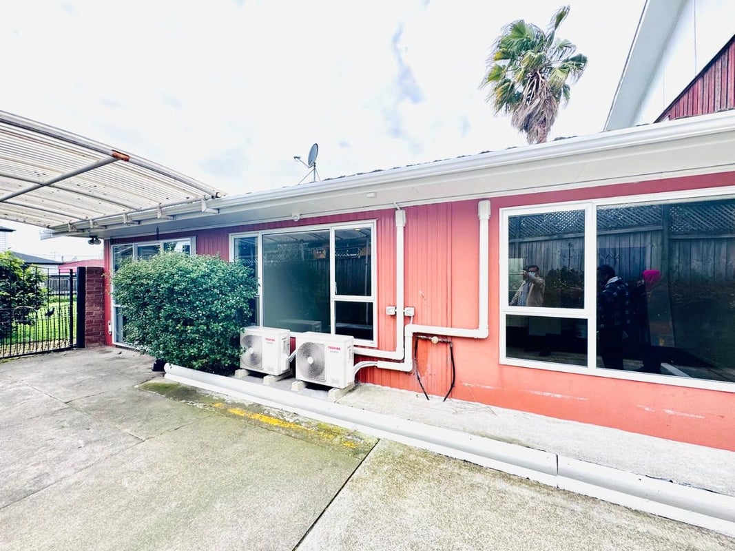 24 Terry Street, Blockhouse Bay, Auckland - Carousel 1