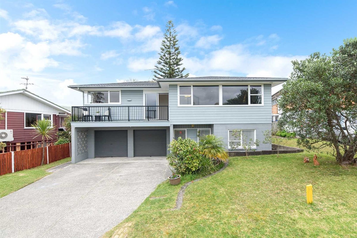 6 Ravenwood Drive, Forrest Hill, Auckland - Carousel 1
