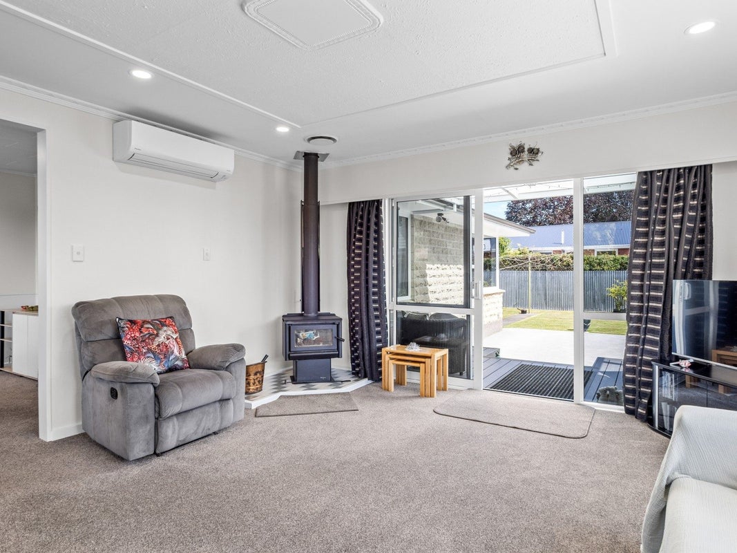 6 Ferriman Street, Netherby, Ashburton - Carousel 2