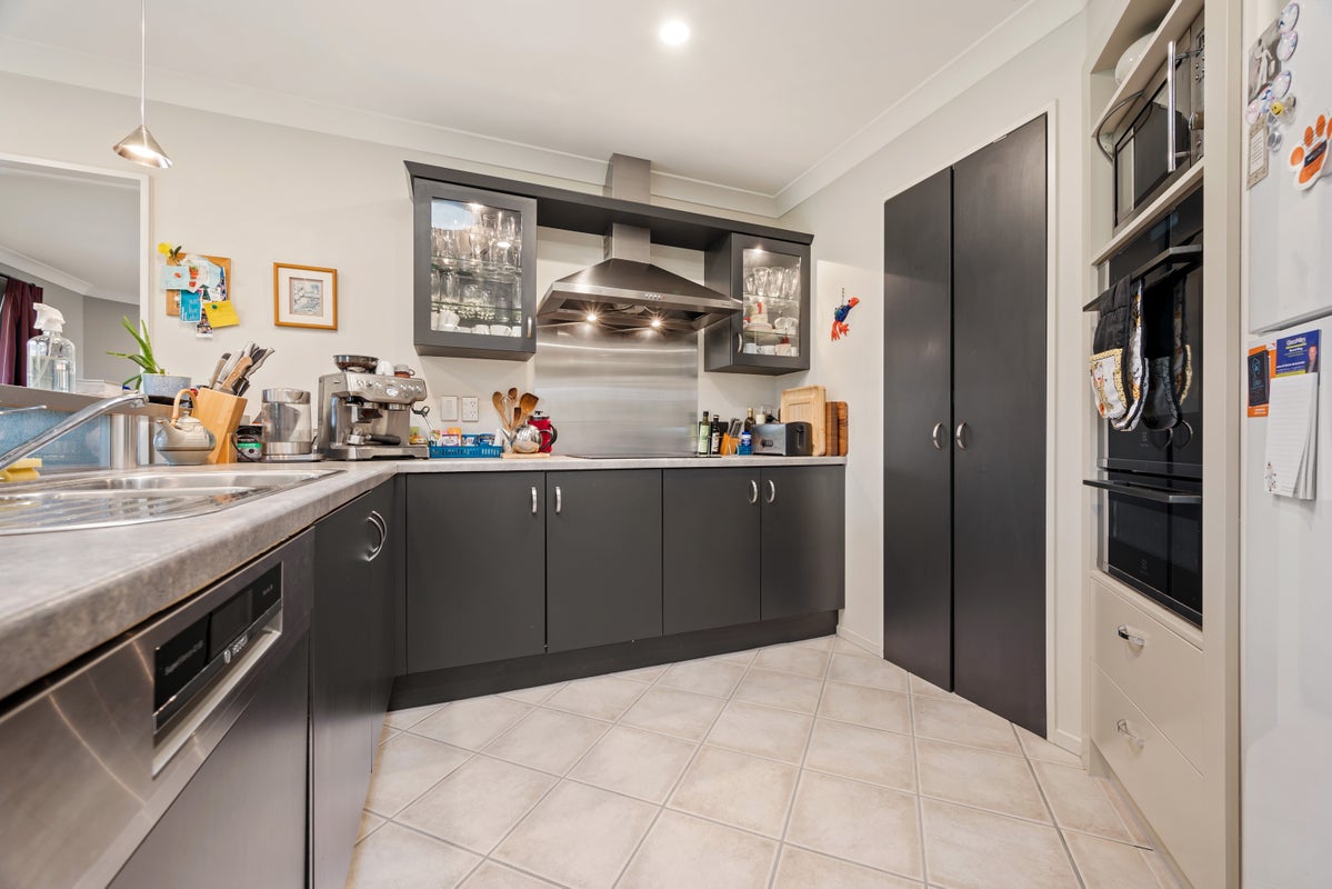 16 Becmead Drive, Harewood, Christchurch - Carousel 2