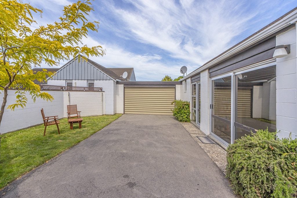 1/310 Memorial Avenue, Burnside, Christchurch - Carousel 14