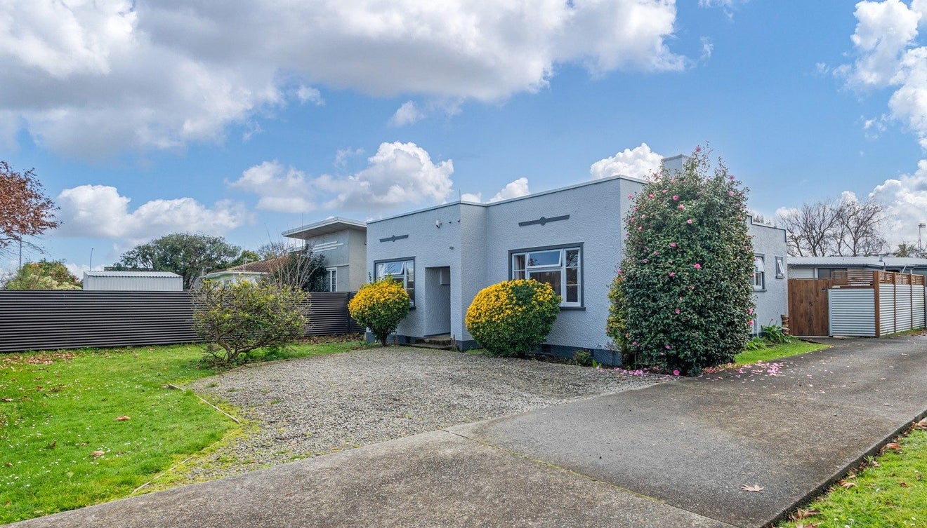 323 Botanical Road, West End, Palmerston North - Carousel 12