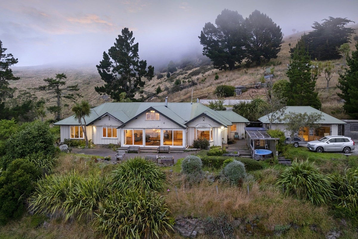 575 Summit Road, Heathcote Valley, Christchurch - Carousel 32