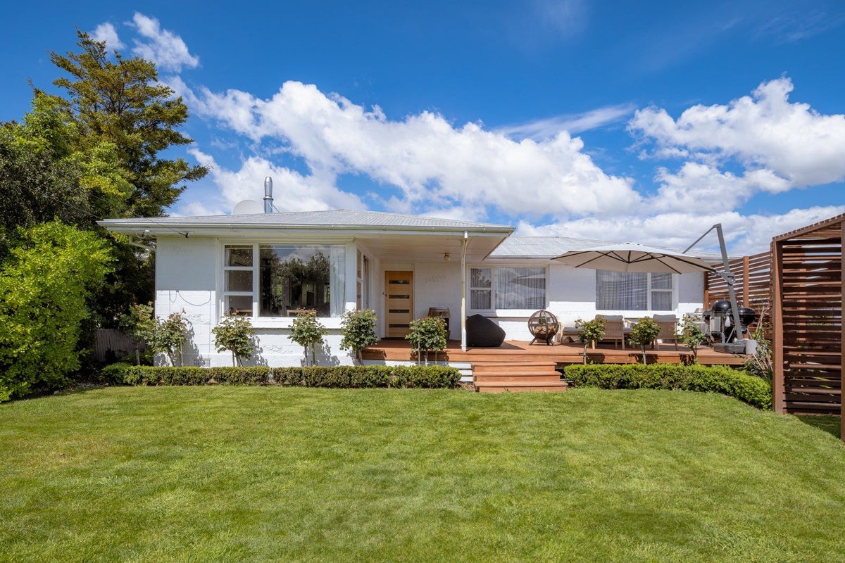 11 Mitchell Street, Redwoodtown, Blenheim - Carousel 1
