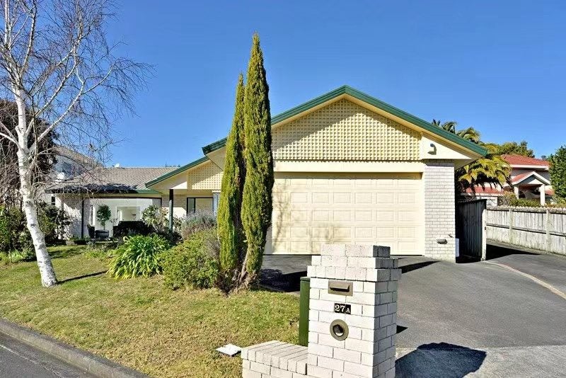 1/27 Bronte Place, Somerville, Auckland - Carousel 1