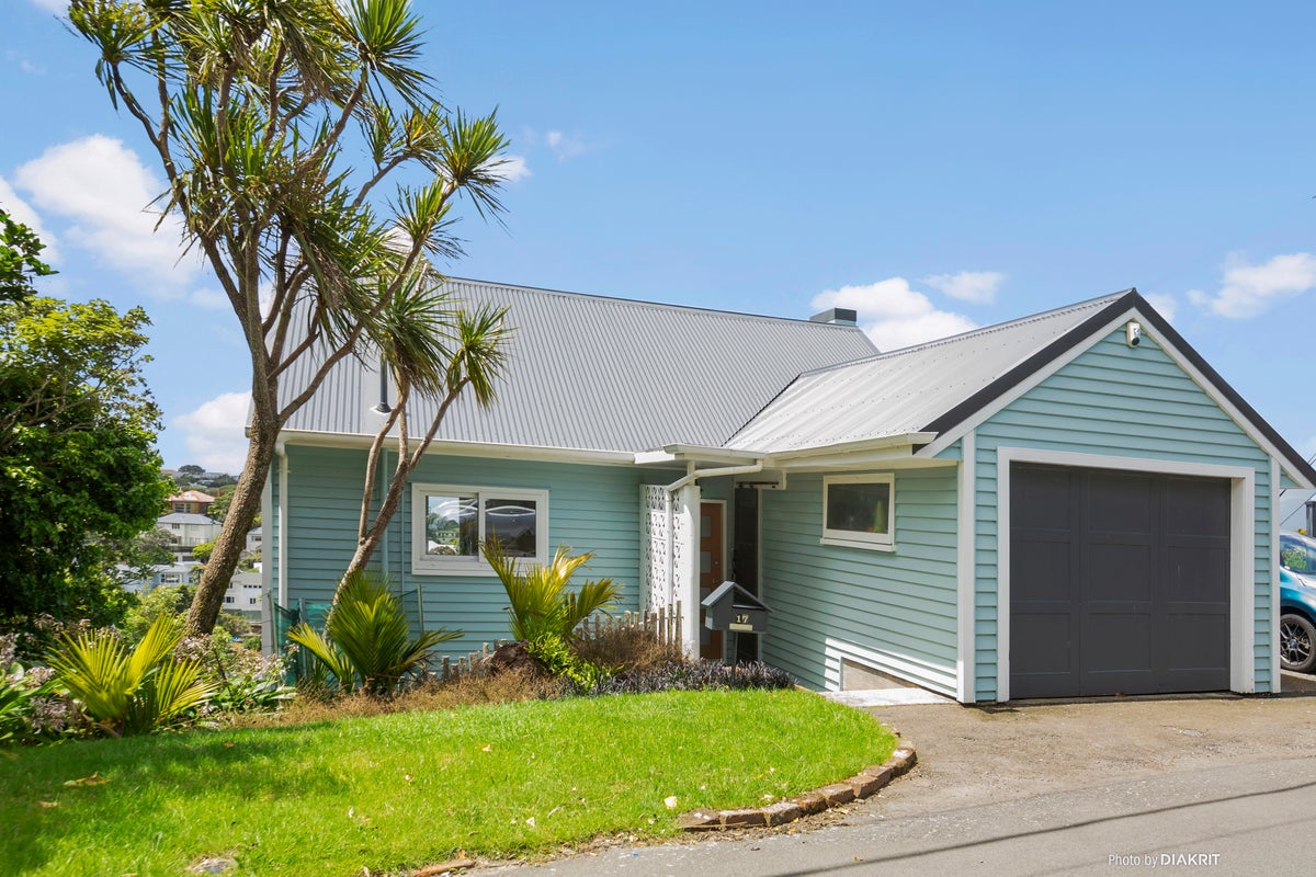 17 Espin Crescent, Karori, Wellington - Carousel 17