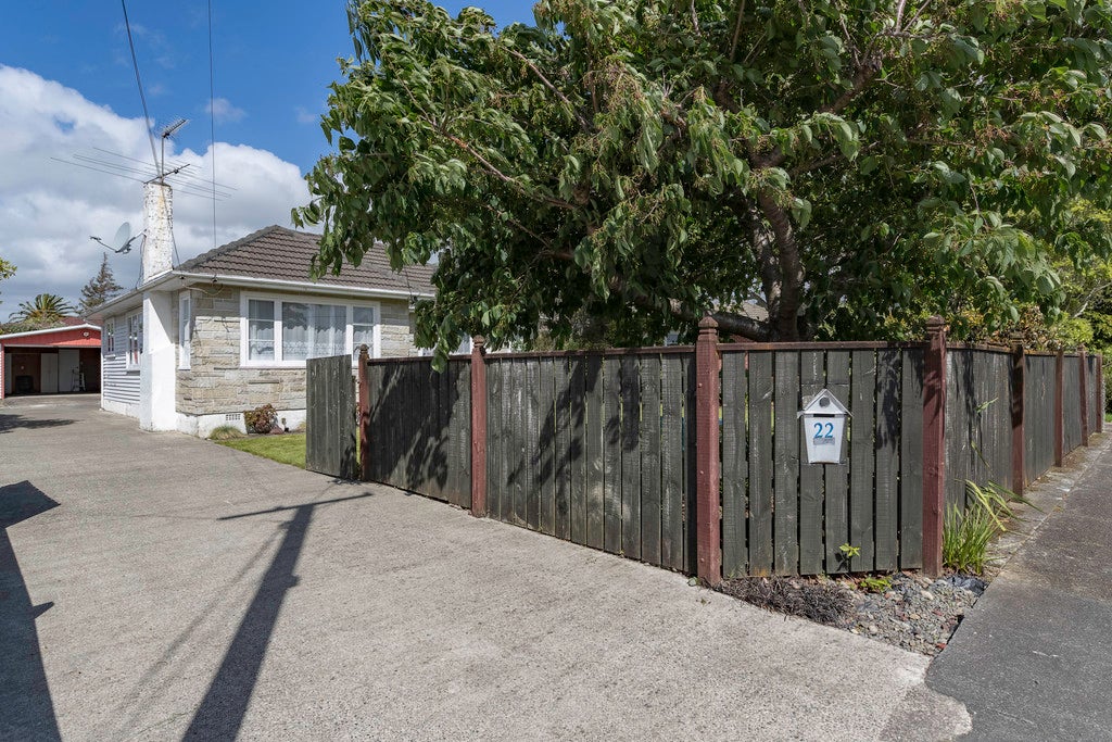 22 Routley Crescent, Elderslea, Upper Hutt - Carousel 1