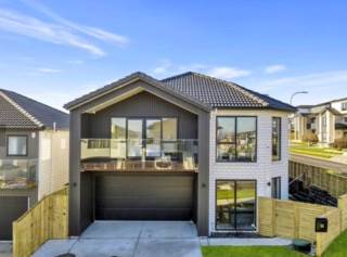 18 Aklander Rise, Flat Bush, Auckland - Carousel 2