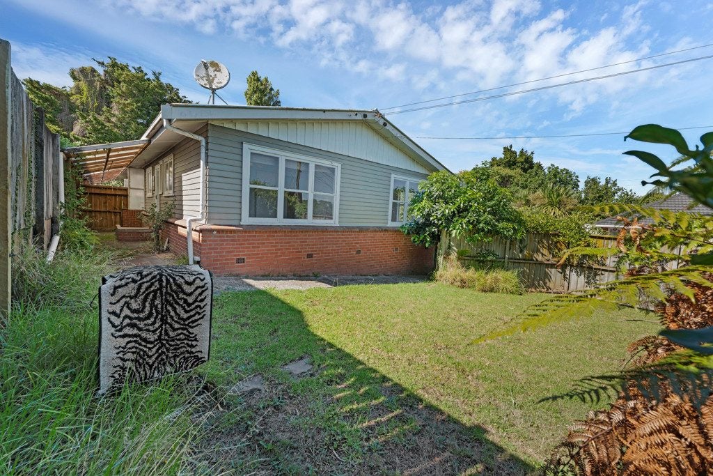 1/10 Domain Road, Panmure, Auckland - Carousel 1