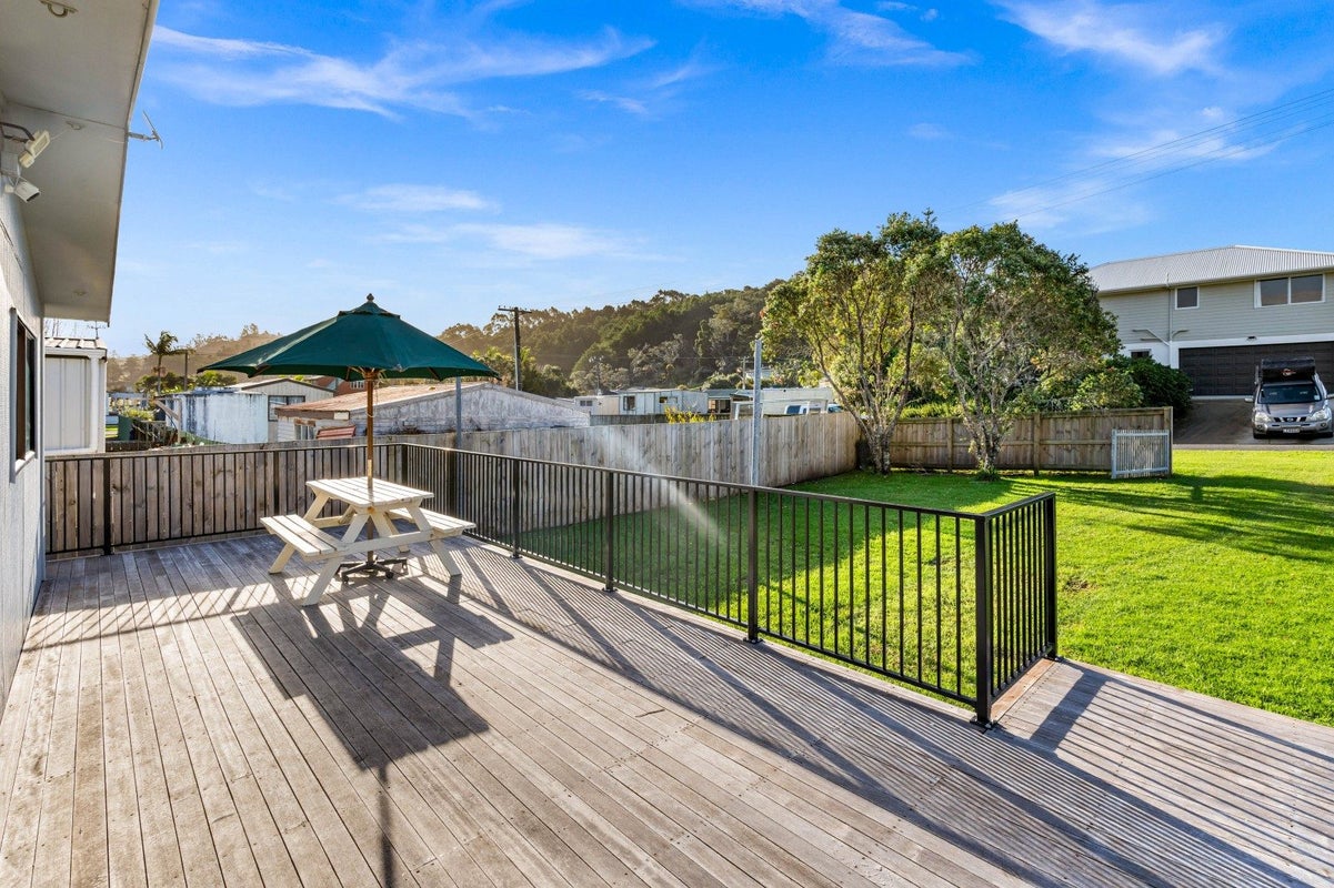 4 Omutu Street, Oakura, Hikurangi - Carousel 2