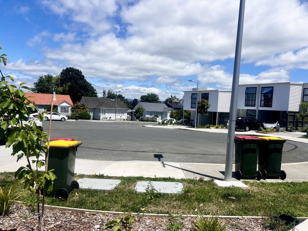 36 Dunkirk Terrace, Mount Albert, Auckland - Carousel 15