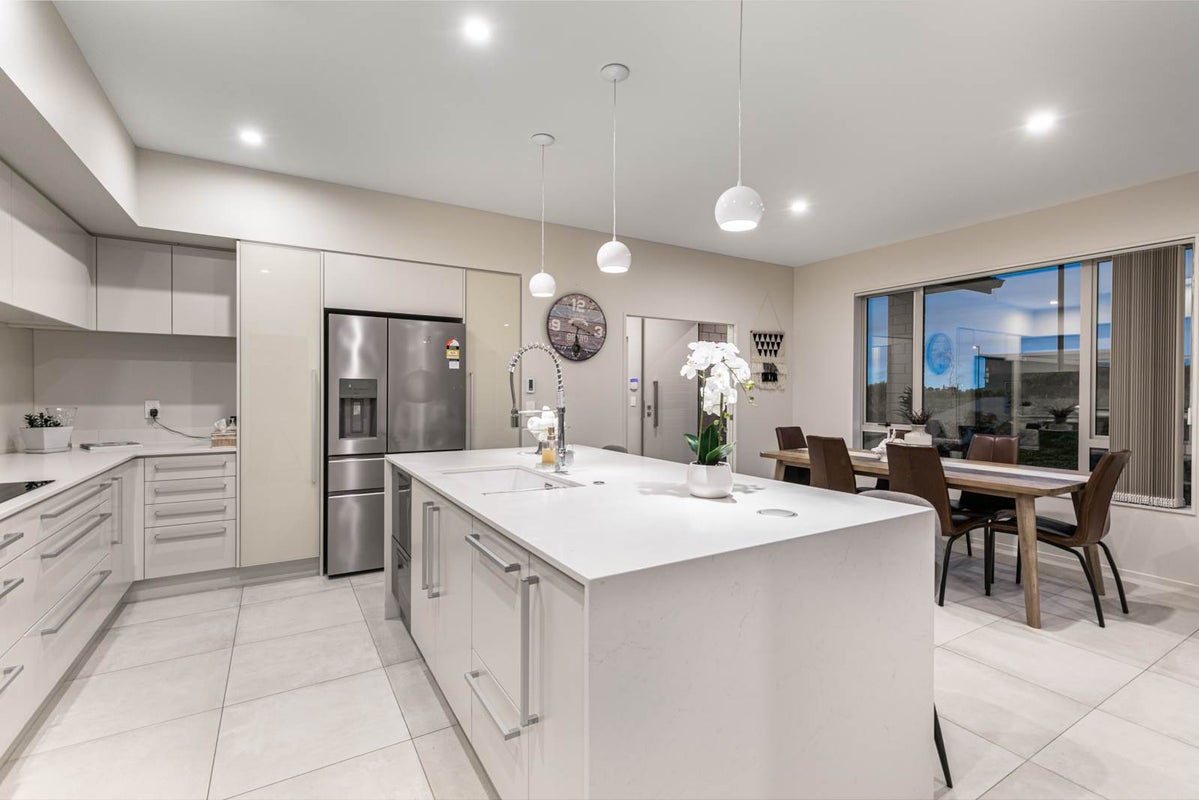 22 Doidge Street, Beachlands, Auckland - Carousel 1