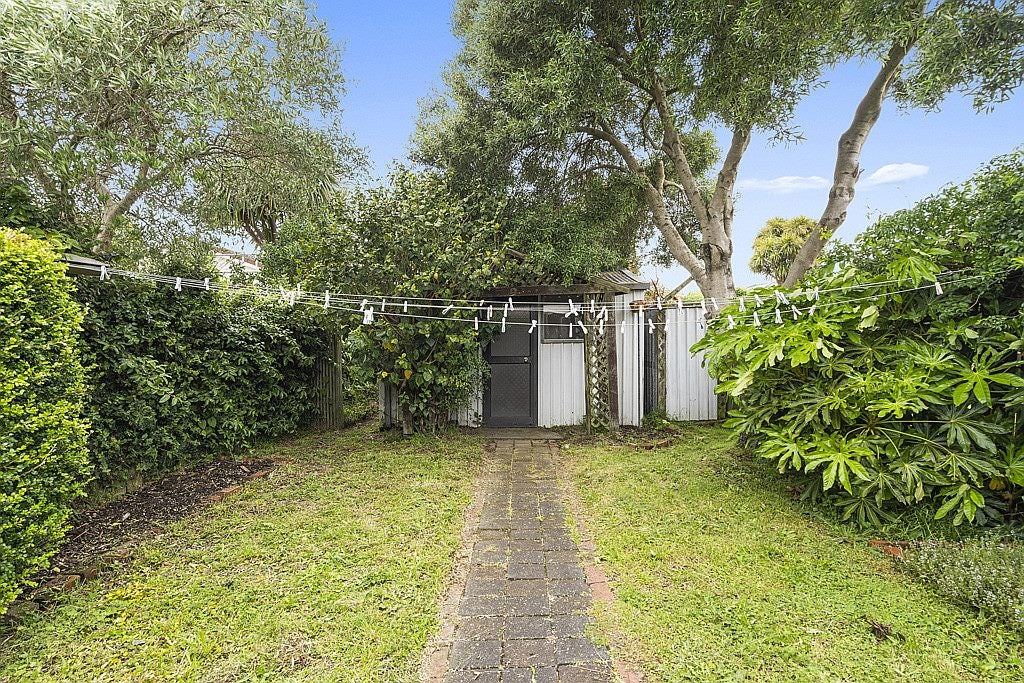 84 Cuba Street, Petone, Lower Hutt - Carousel 15