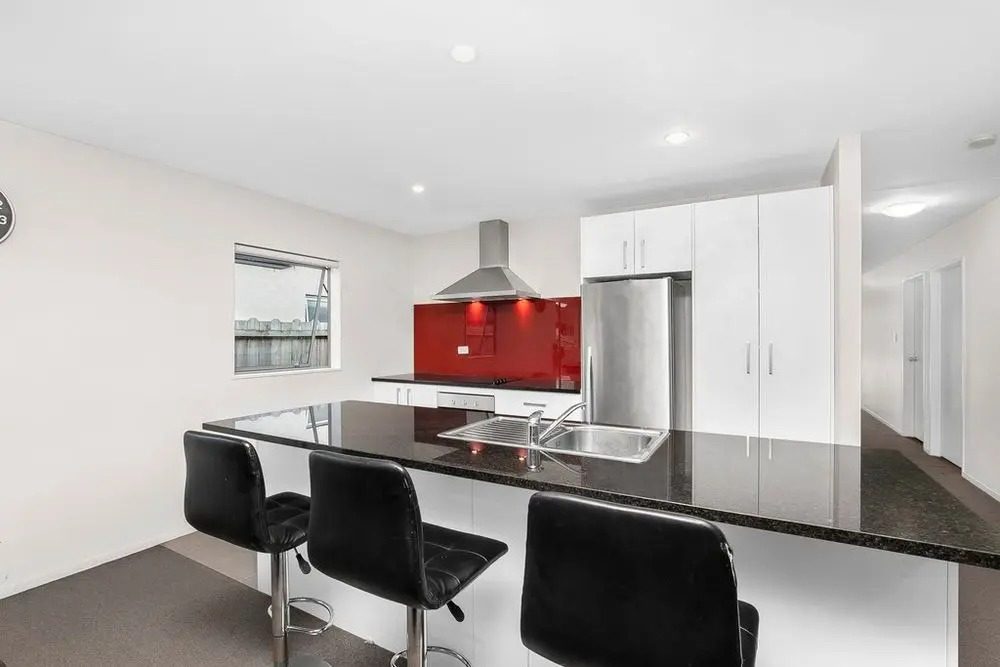 98 Popokatea Drive, Takanini, Auckland - Carousel 2