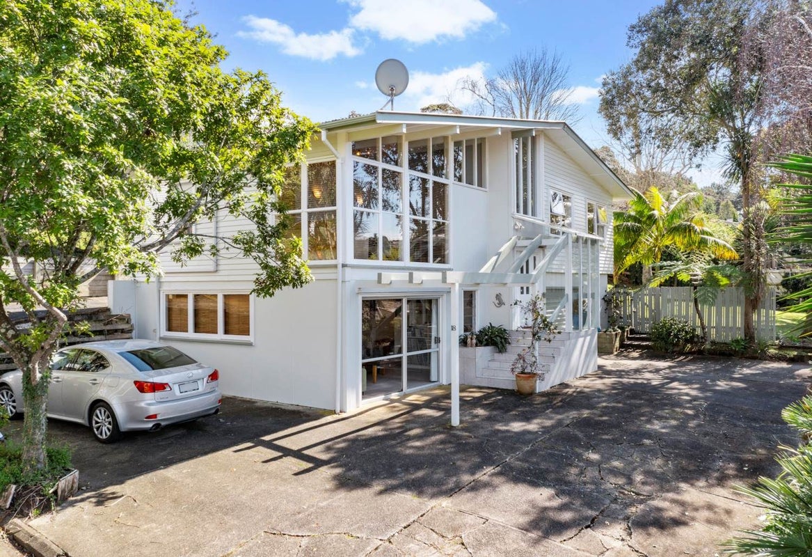 18 Arosa Place, Forrest Hill, Auckland - Carousel 17