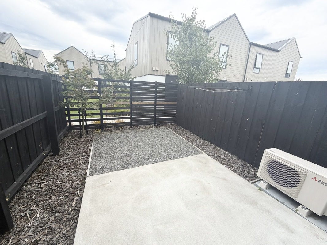 2/104 Ruskin Street, Addington, Christchurch - Carousel 9