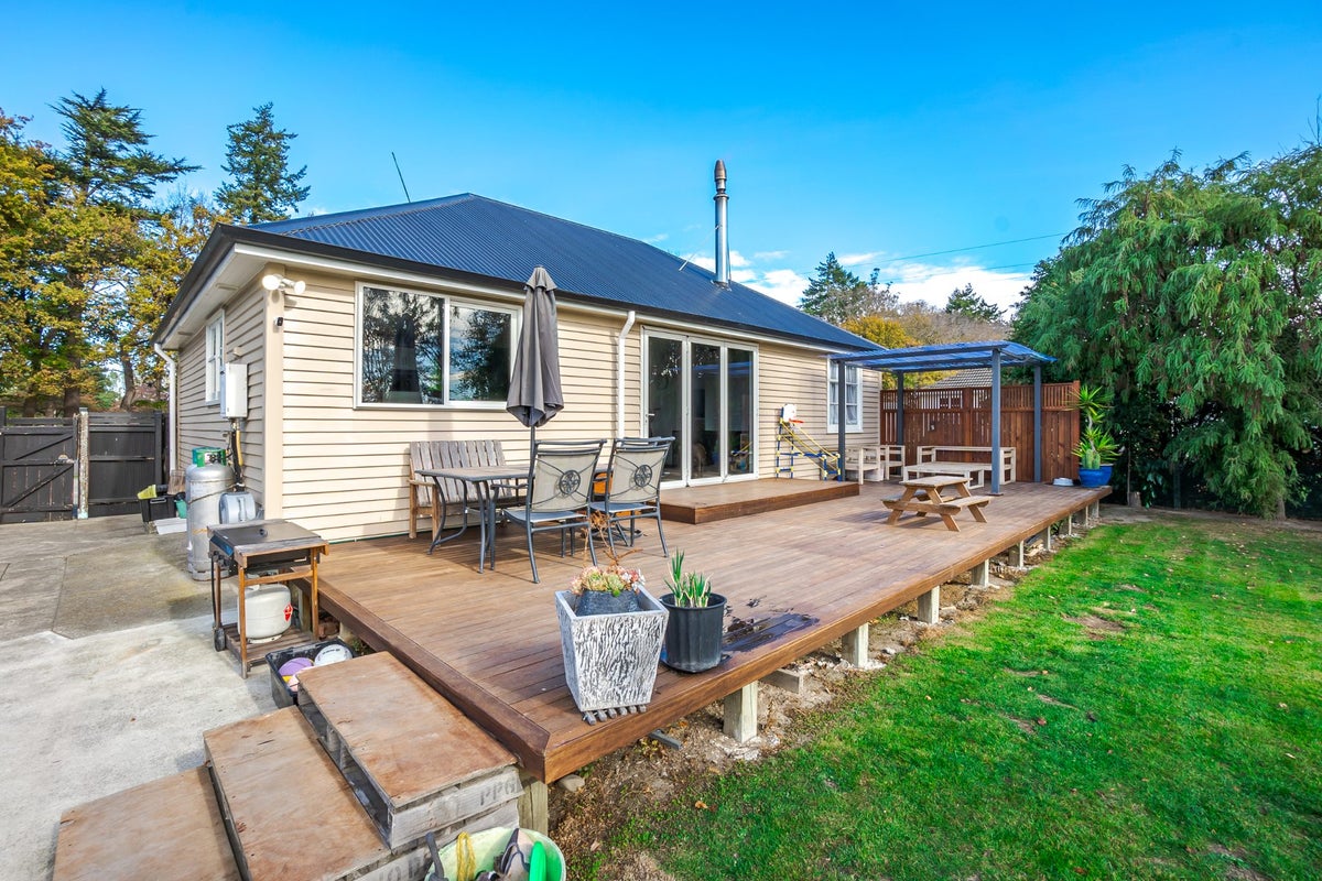 121 Domain Avenue, Kensington, Timaru - Carousel 1