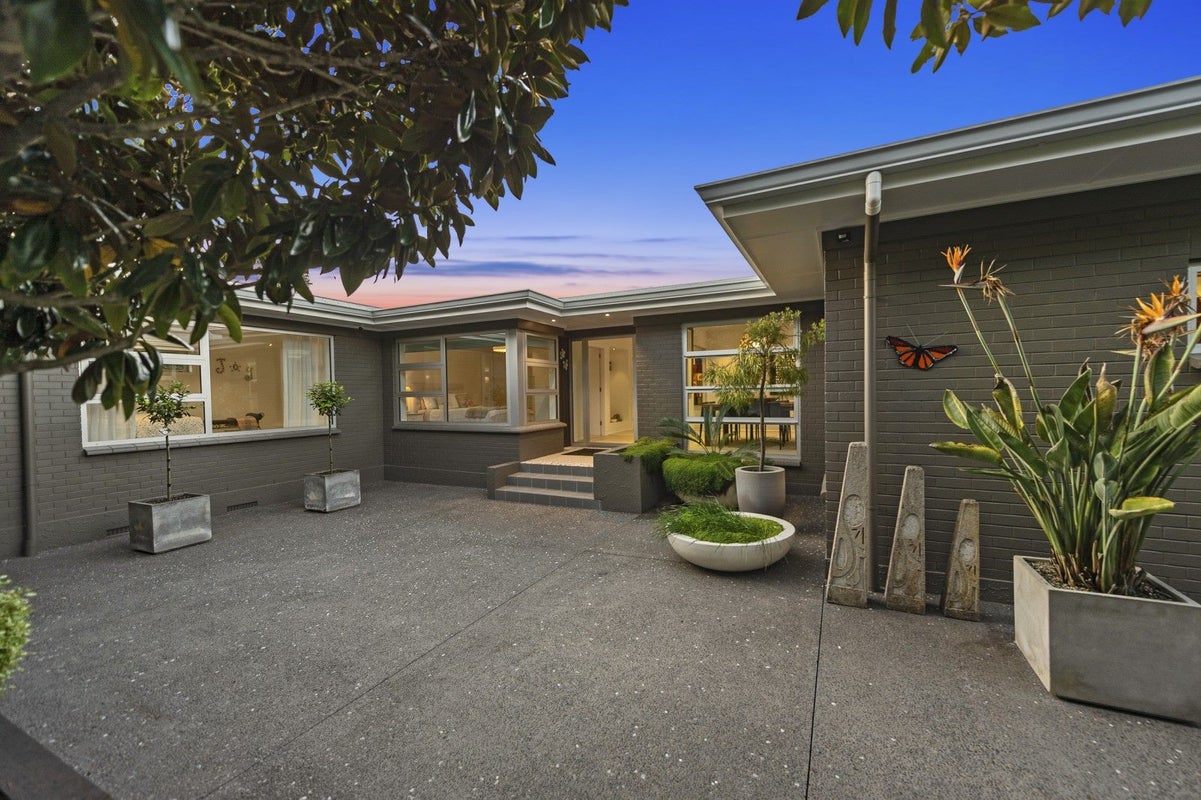 4 Kelly Place, Chartwell, Hamilton - Carousel 30