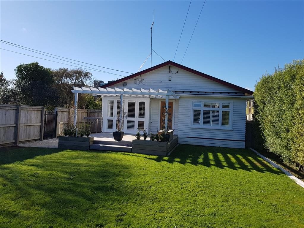 160 Kings Crescent, Hutt Central, Lower Hutt - Carousel 17
