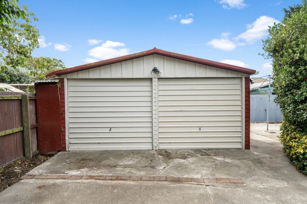26 Glenora Place, Hornby, Christchurch - Carousel 24
