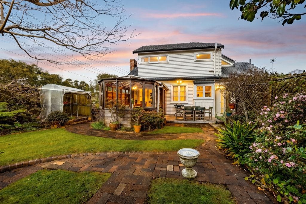 137 Landscape Road, Mount Eden, Auckland - Carousel 2