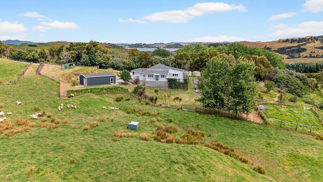 24A Waterview Crescent, Kaiwaka, Kaiwaka - Carousel 1