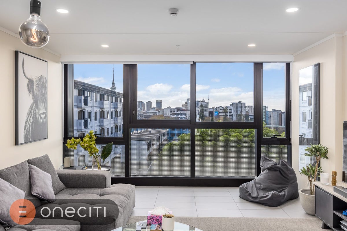 5A/16 Burton Street, Grafton, Auckland - Carousel 2