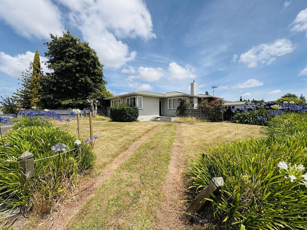 26 Stephens Crescent, Highbury, Palmerston North - Carousel 2