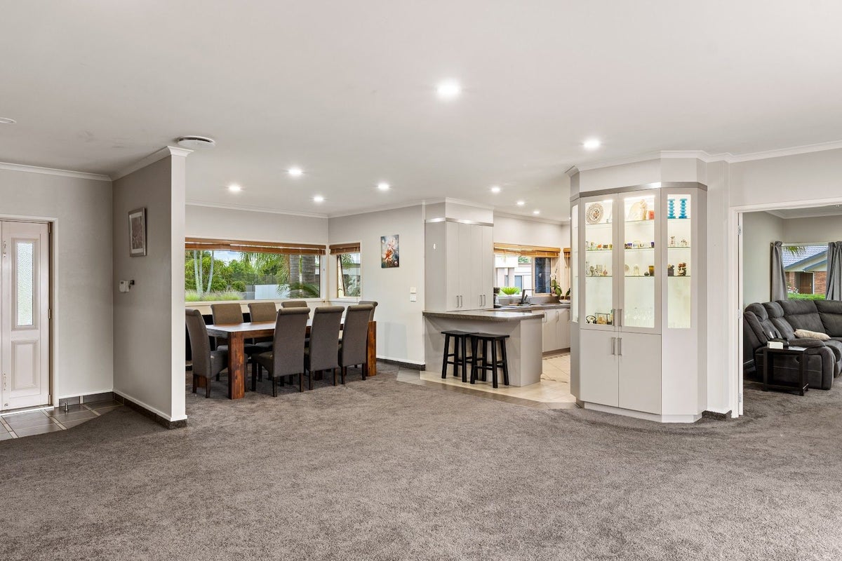 4 Claire Place, Lytton West, Gisborne - Carousel 2