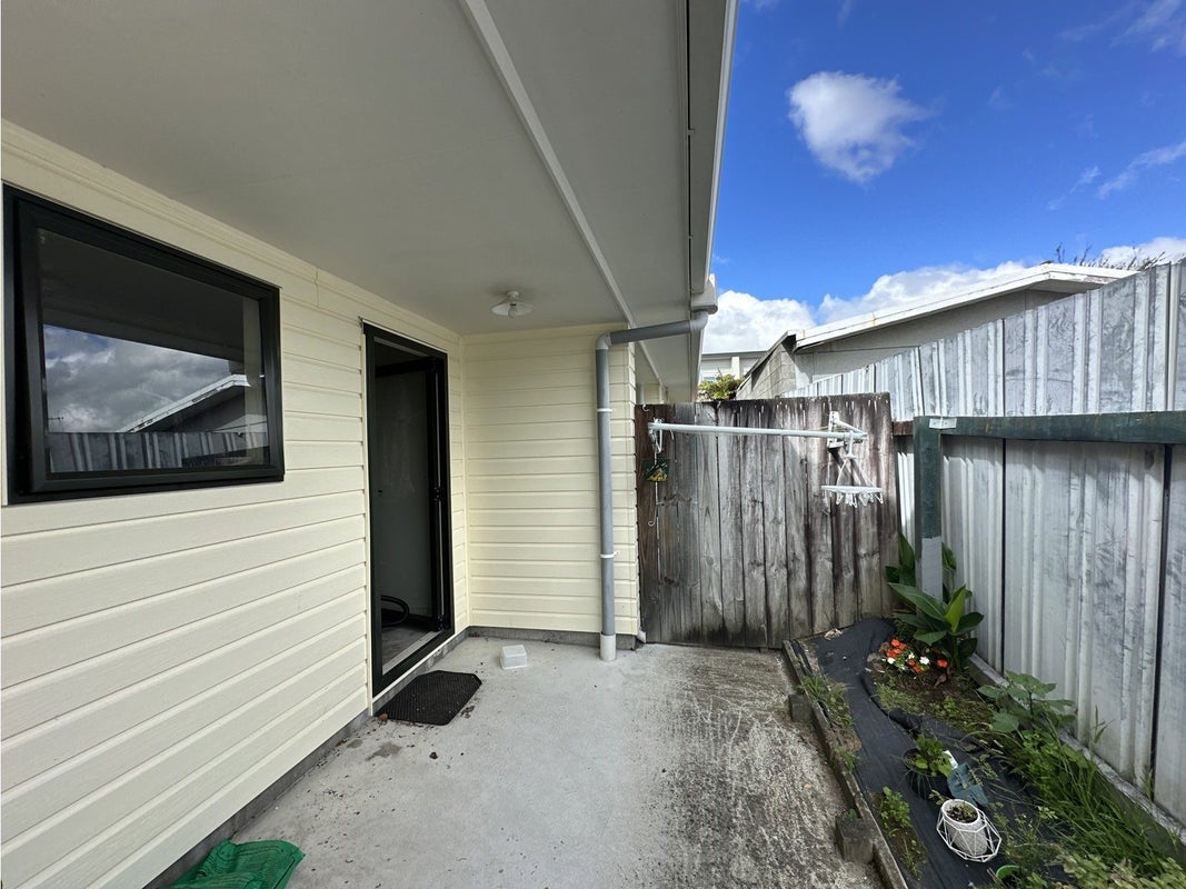 10B Jones Crescent, Melville, Hamilton - Carousel 13