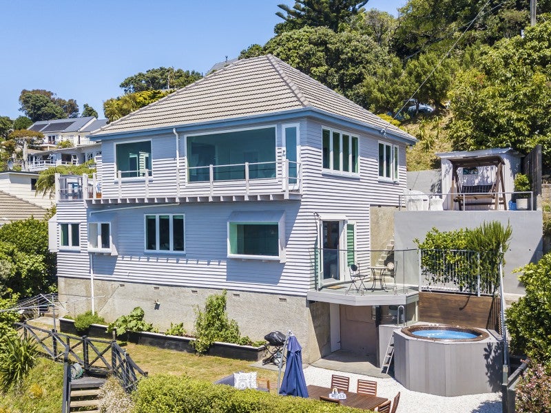 9 Newport Terrace, Seatoun, Wellington - Carousel 1