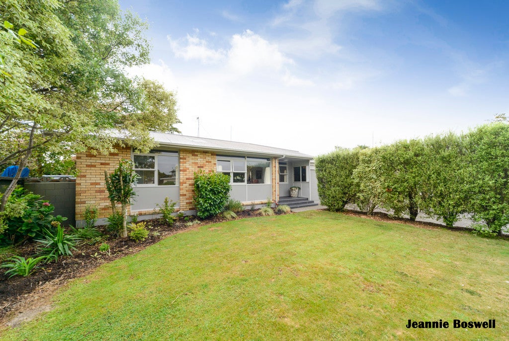 20 Anaru Place, Awapuni, Palmerston North - Carousel 20