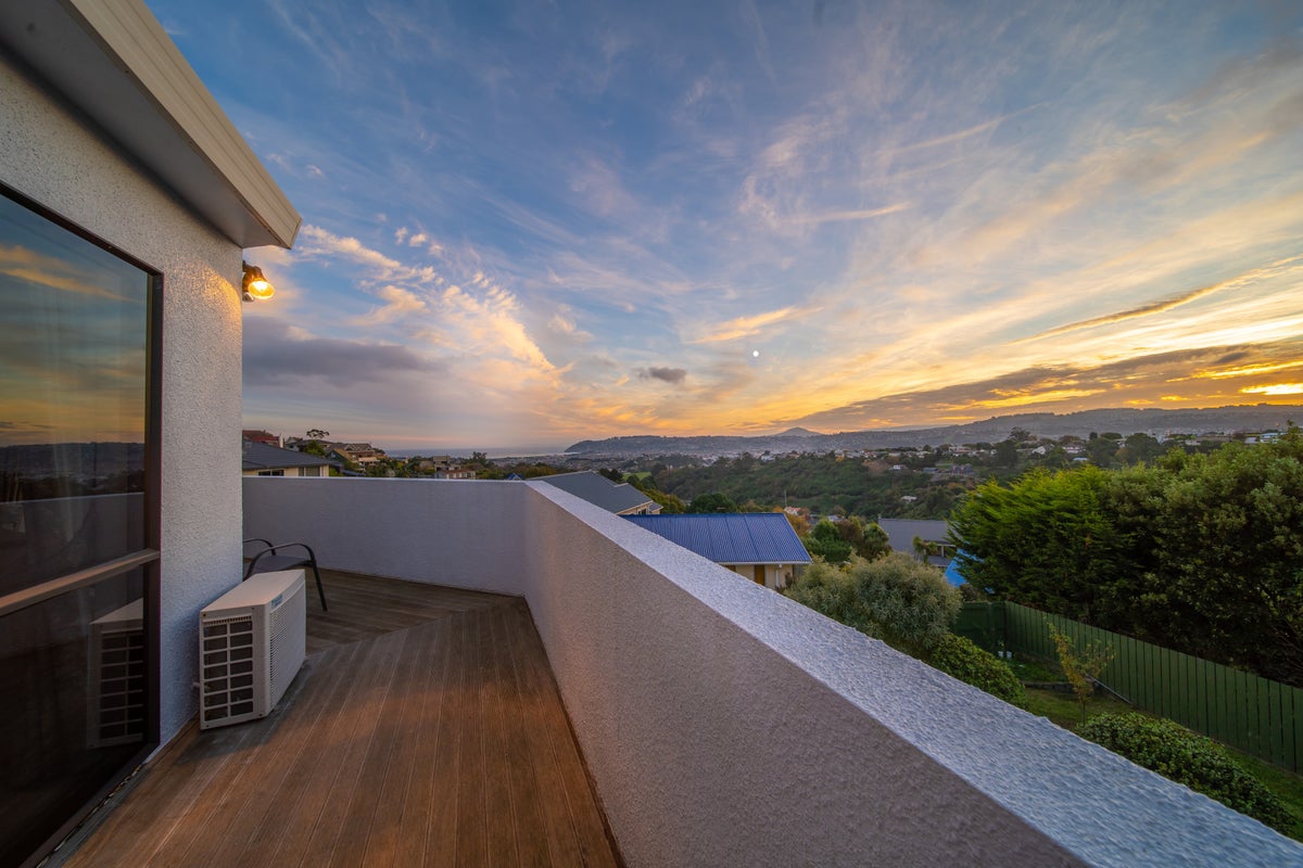 21 Calvert Place, Shiel Hill, Dunedin - Carousel 20