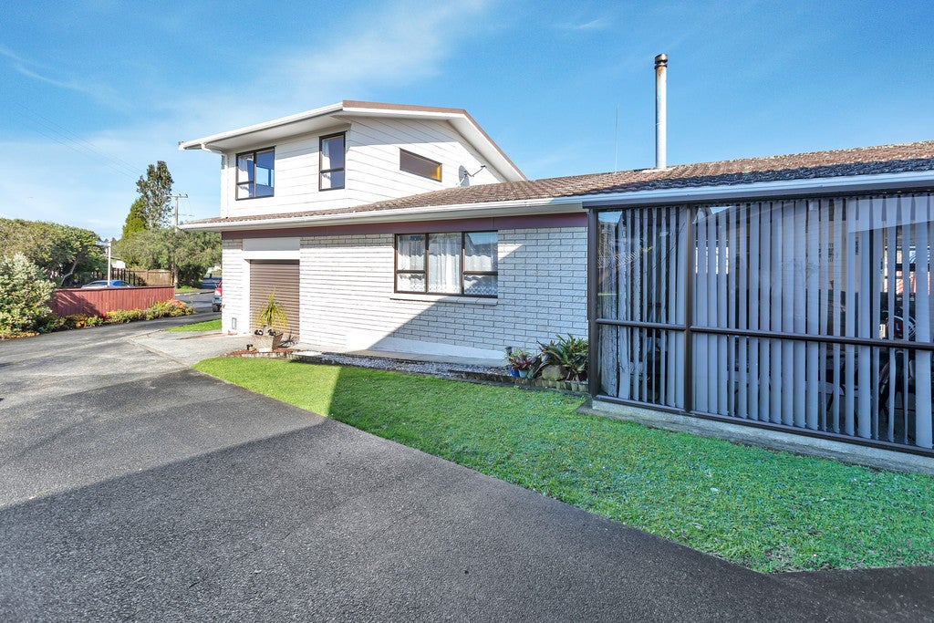 1A Carr Street, Te Kamo, Whangarei - Carousel 1