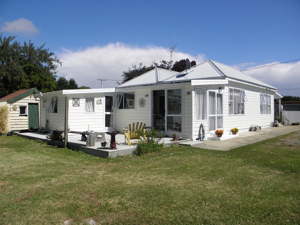 7 Shrimski Street, Deborah - Carousel 2