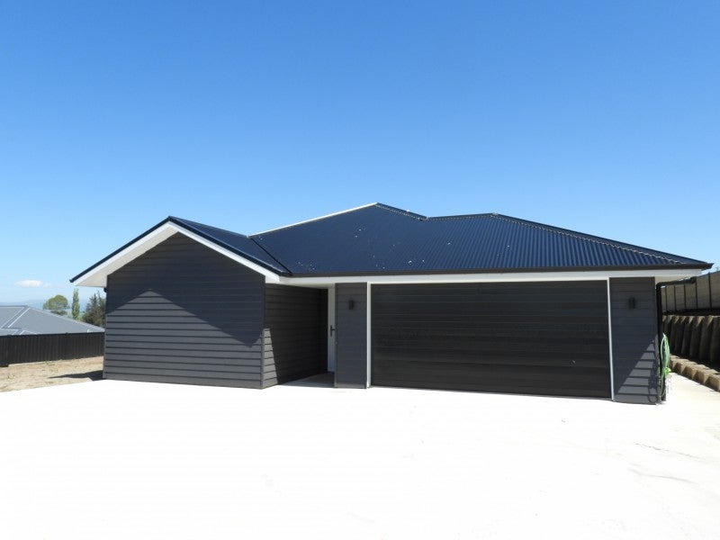 17 Dove Place, Holmes Hill, Oamaru - Carousel 1