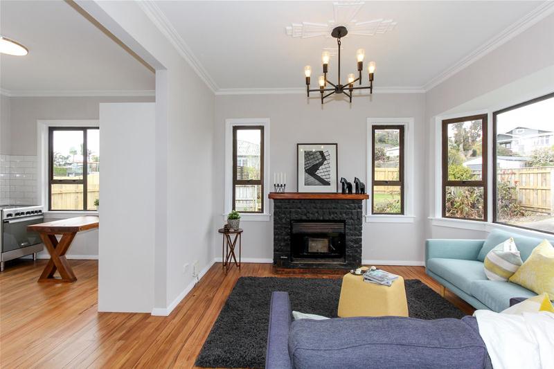 21 Queens Road, Glen Avon, New Plymouth - Carousel 2