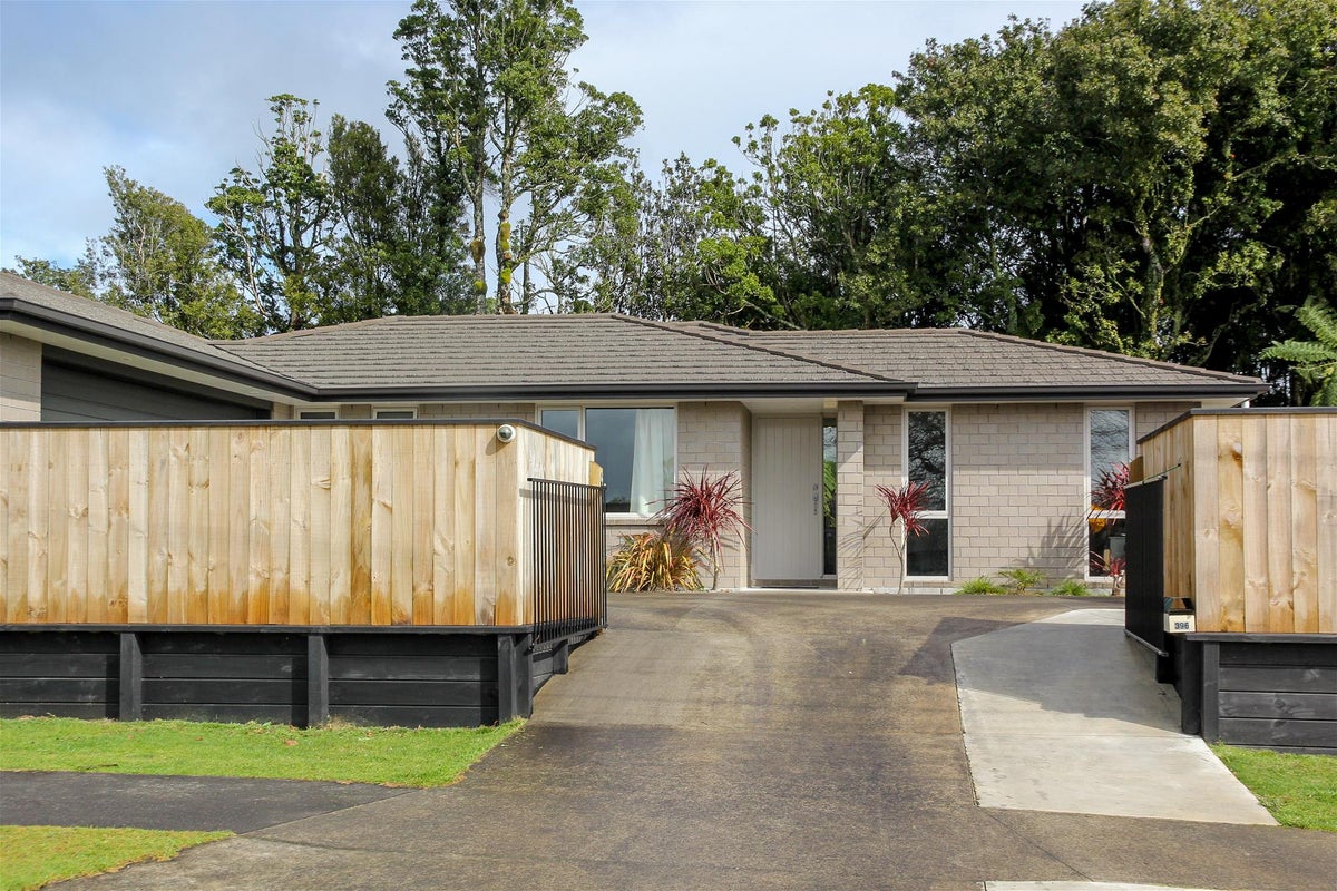 396 Mangorei Road, Highlands Park, New Plymouth - Carousel 2