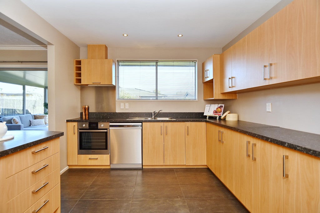 63 Glenmore Avenue, Casebrook, Christchurch - Carousel 2