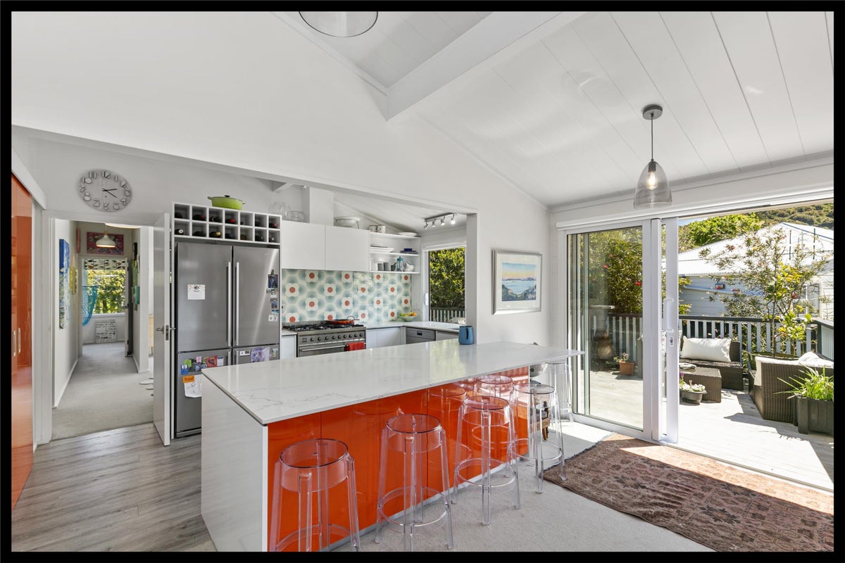 11A Box Hill, Khandallah, Wellington - Carousel 2