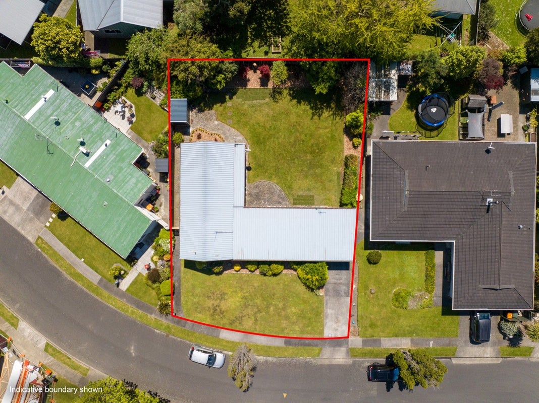 17 Opawa Place, Terrace End, Palmerston North - Carousel 23