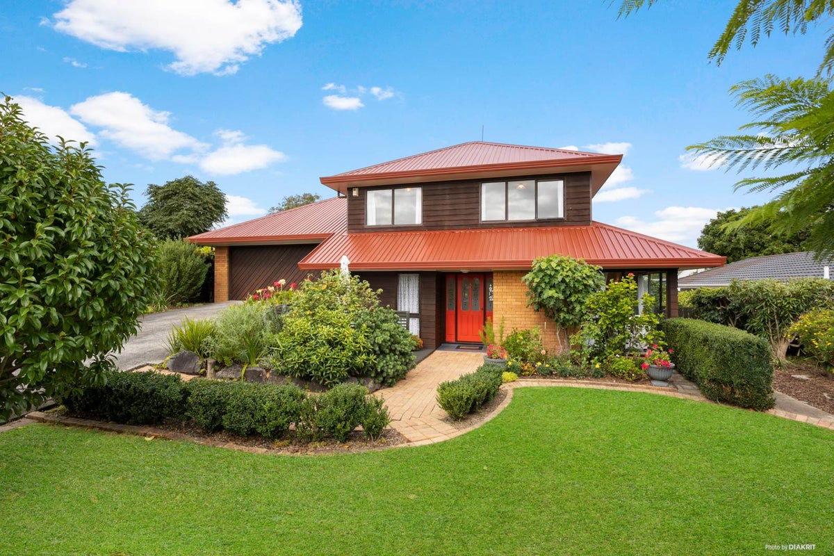 17 Eastridge Court, Northpark, Auckland - Carousel 1