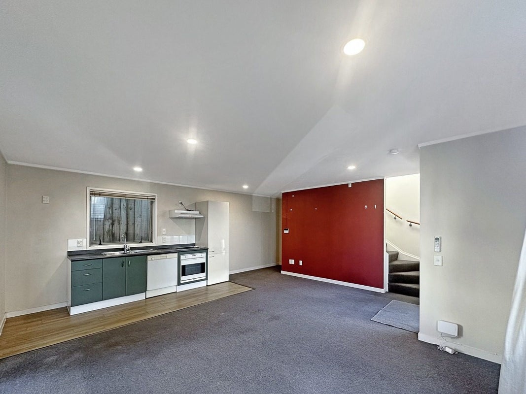 12/8 Rendall Place, Eden Terrace, Auckland - Carousel 2