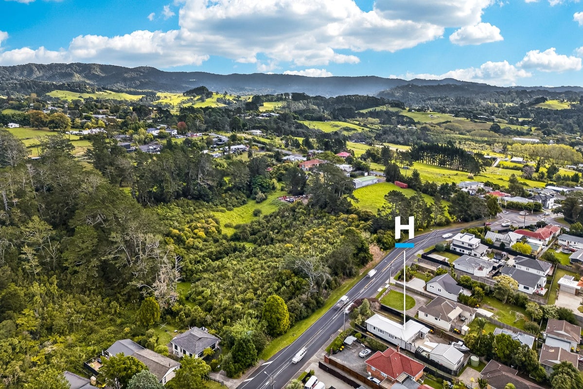 36 Pine Avenue, Henderson, Auckland - Carousel 20