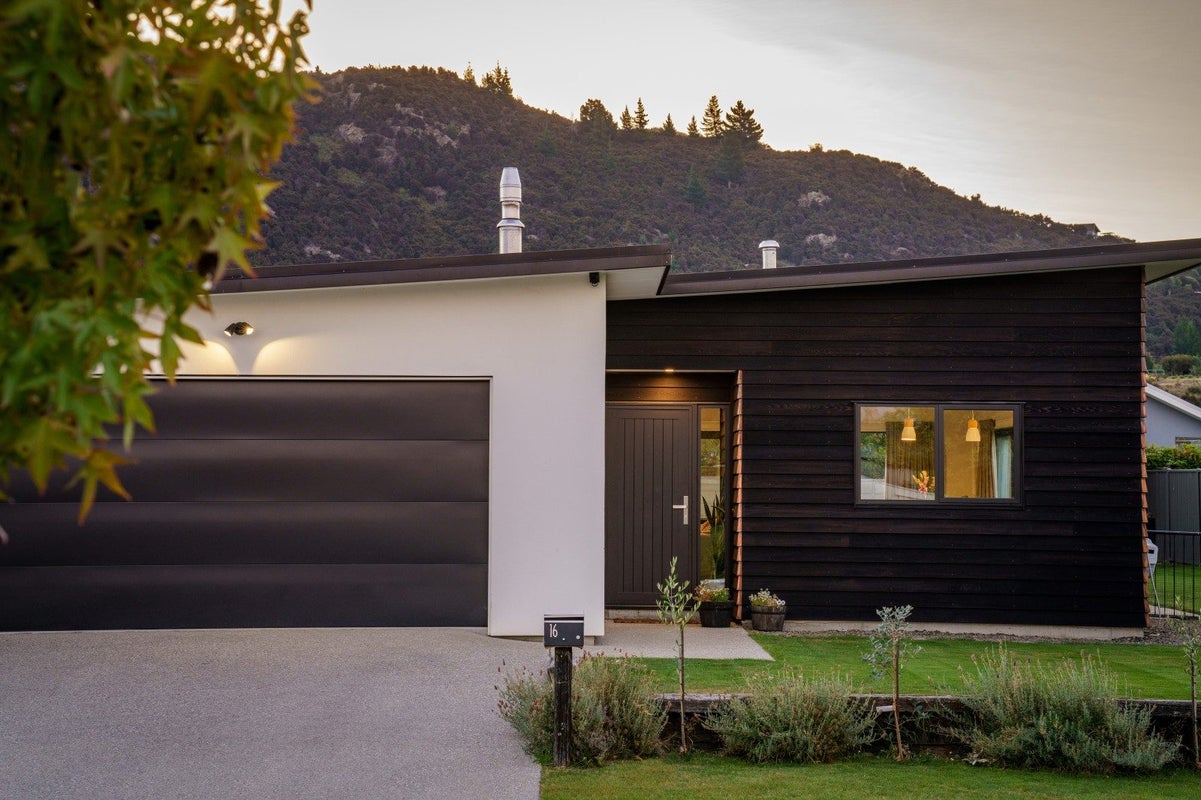 16 Finch Street, Albert Town, Wanaka - Carousel 17