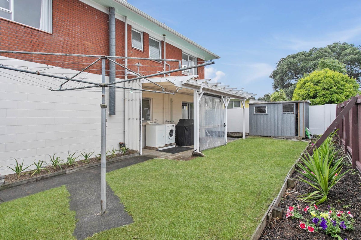5/37 Gardner Avenue, New Lynn, Auckland - Carousel 1