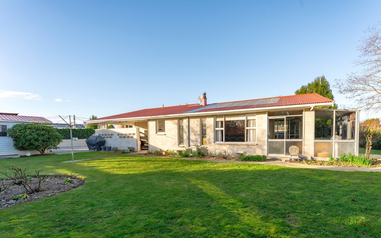 93 Princes Street, Temuka - Carousel 2