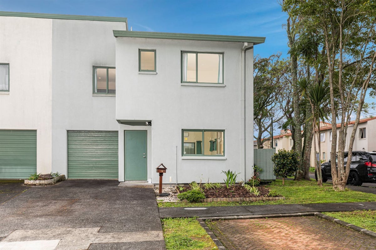 16 Vitex Lane, Henderson, Auckland - Carousel 1